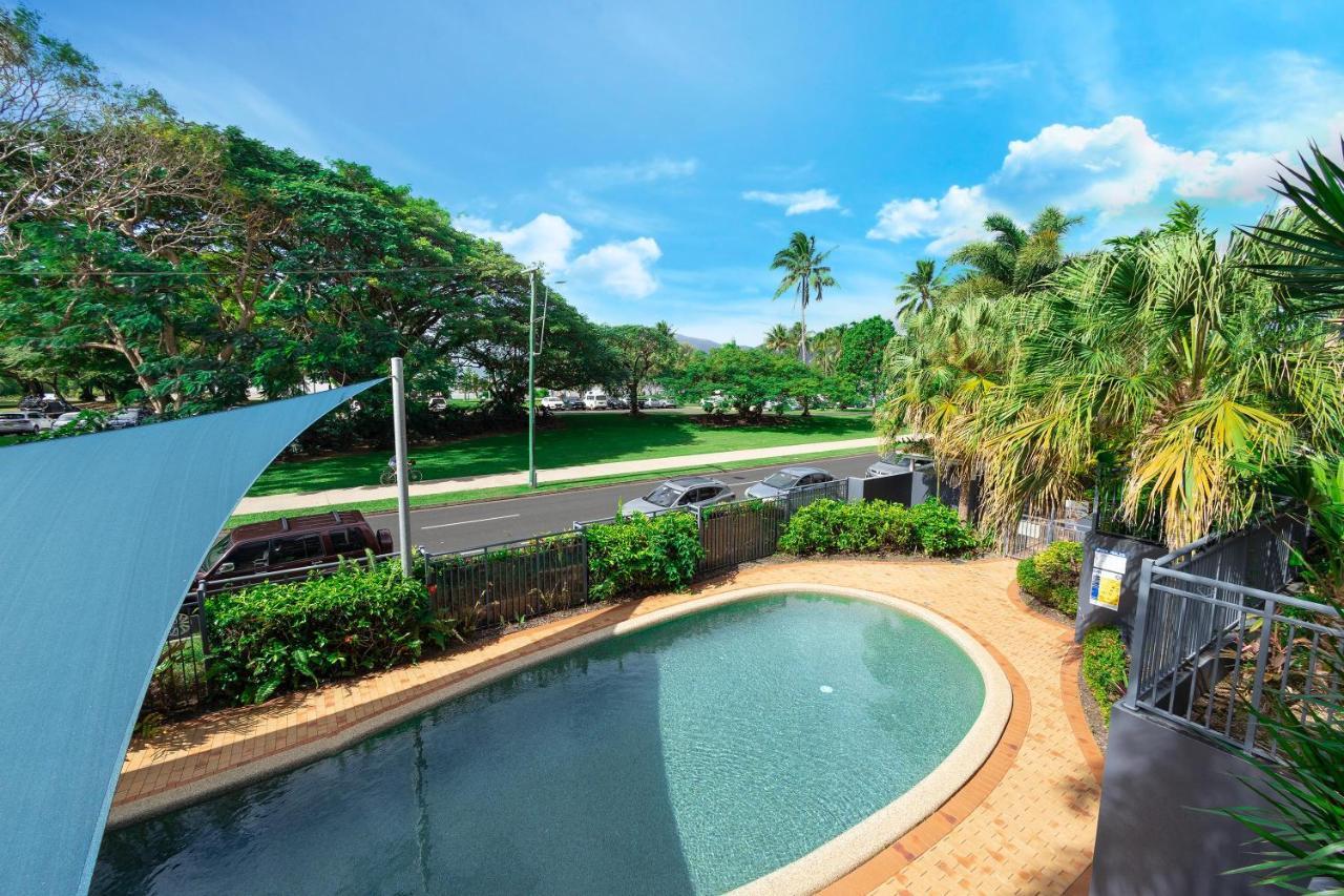 Cairns Esplanade 2Br Waterfront Apartment Sleeps 6 Exterior photo