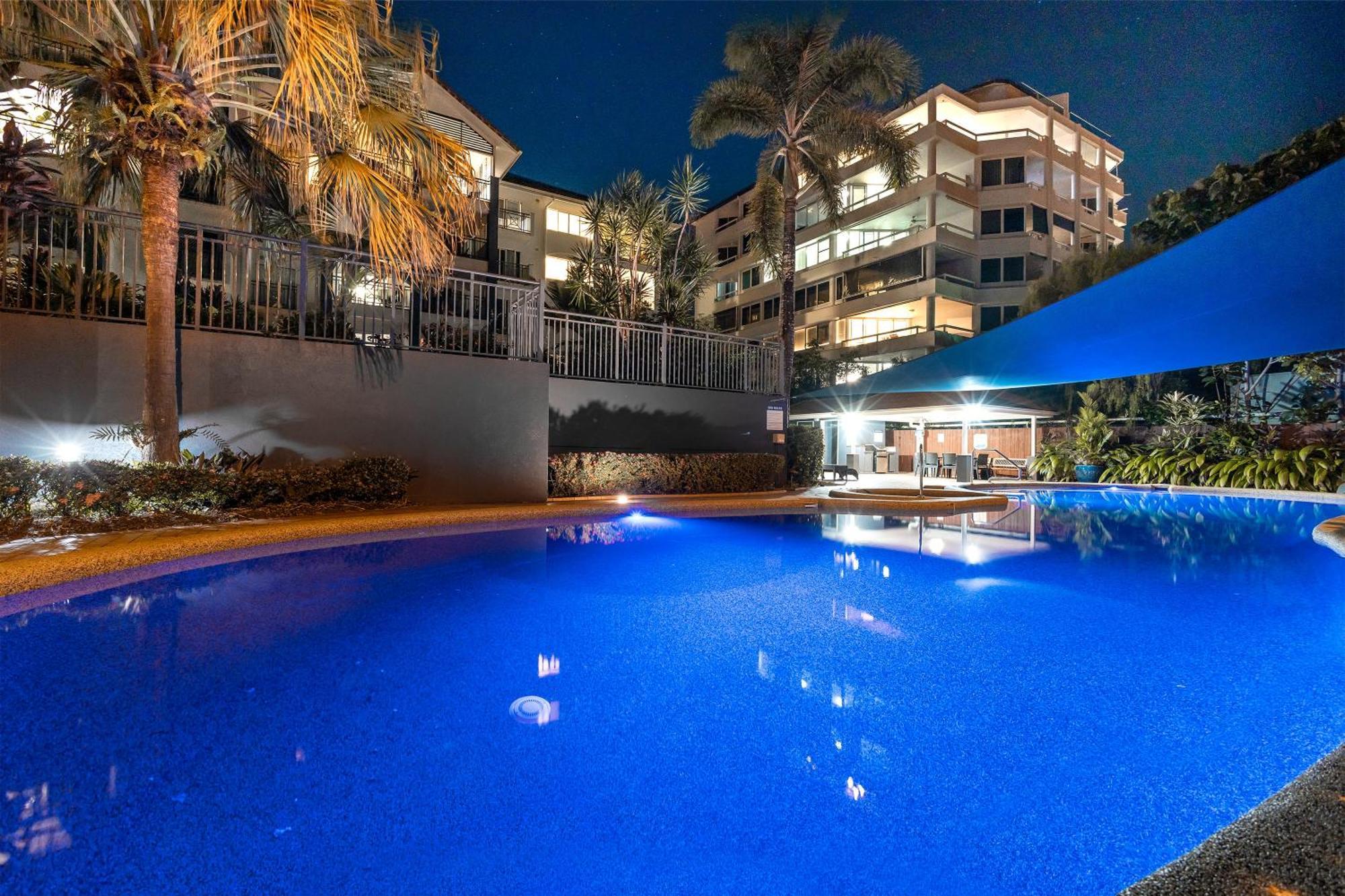 Cairns Esplanade 2Br Waterfront Apartment Sleeps 6 Exterior photo